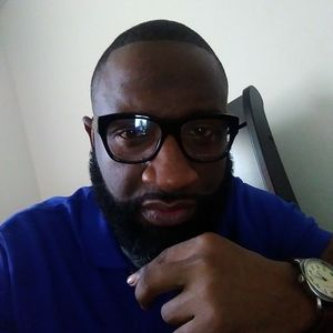 Meet your Posher, Johnnie